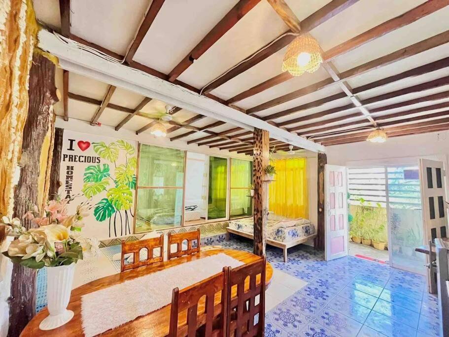 Precious Homestay Burgos  Екстериор снимка