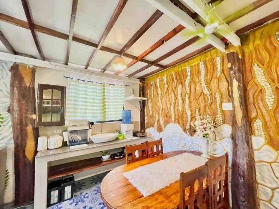 Precious Homestay Burgos  Екстериор снимка